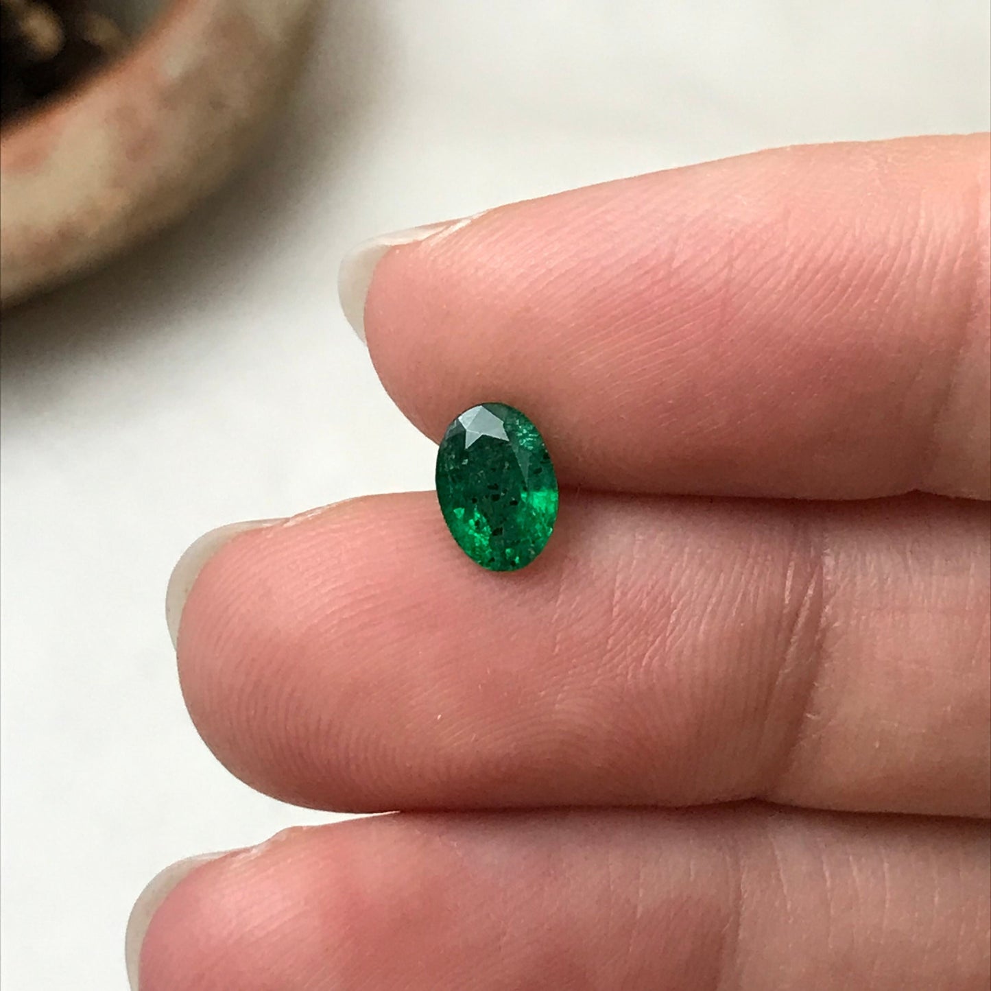 7x5mm Natural Green Emerald 0.70 carat, Oval Cut, Nice Green Emerald, Faceted Loose Gemstone for Jewelry, Excellent Color Emerald
