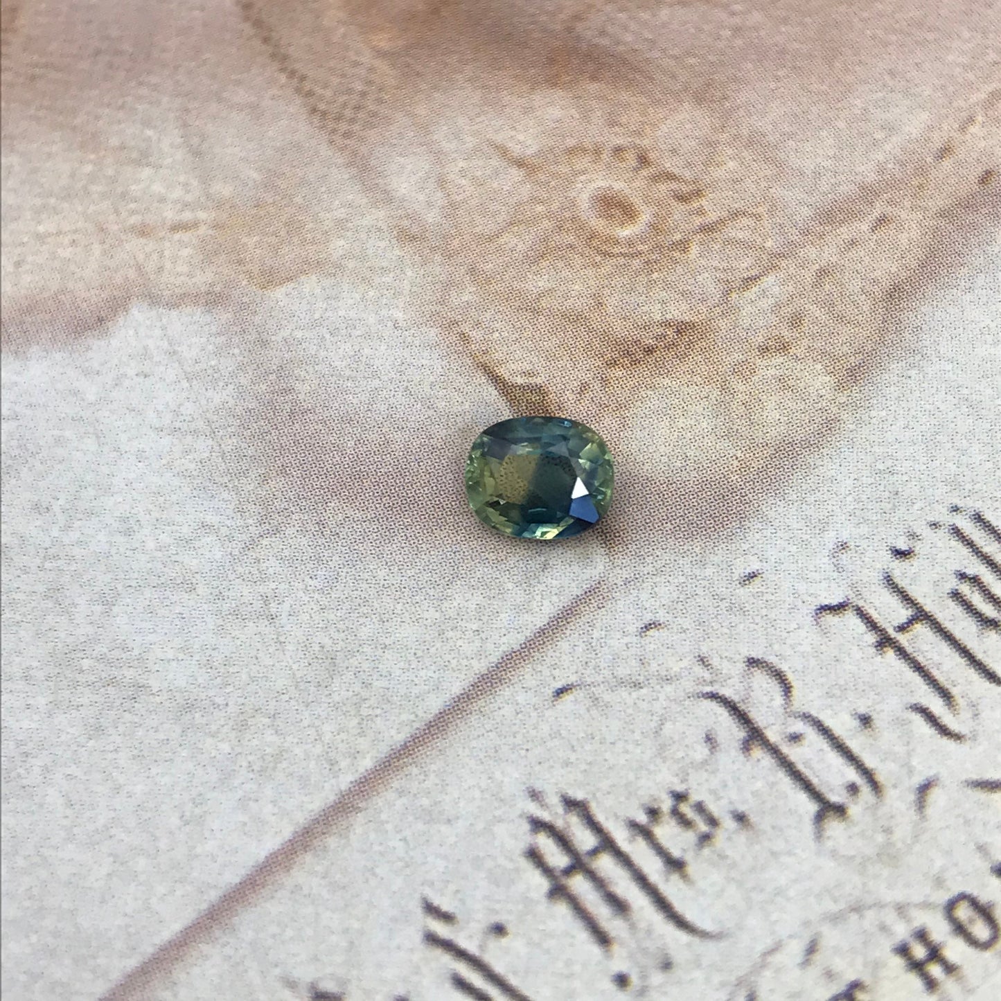 Natural Bi-Color Sapphire 6x5mm Oval Cut 0.93 Carat Corundum Faceted Loose Unmounted Gemstone Earth Mined Gem - US Seller - Peacock Sapphire