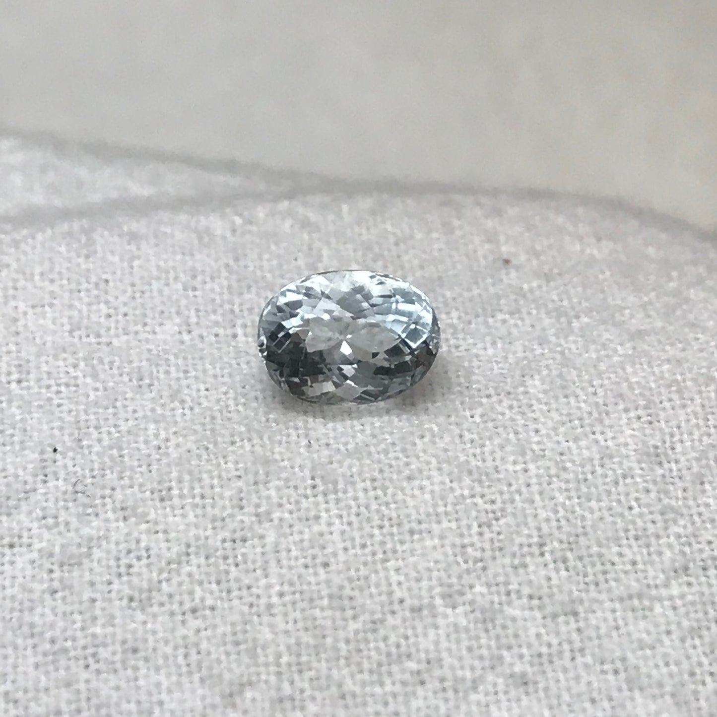 Light Blue Aquamarine 1.22 carat 7.5x5.5mm Oval Cut Natural Light Aquamarine, Faceted Loose Wholesale Gemstone for Jewelry