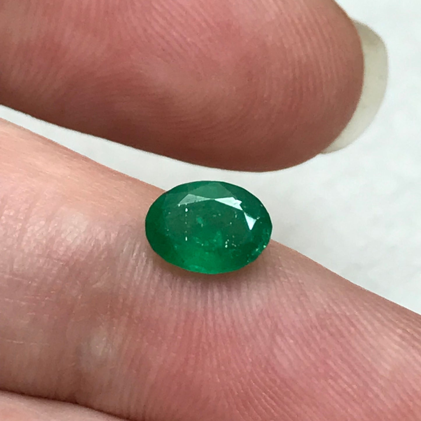 7x5mm Natural Green Emerald 0.75 carat, Oval Cut, Nice Green Emerald, Faceted Loose Gemstone for Jewelry, Medium Green Emerald