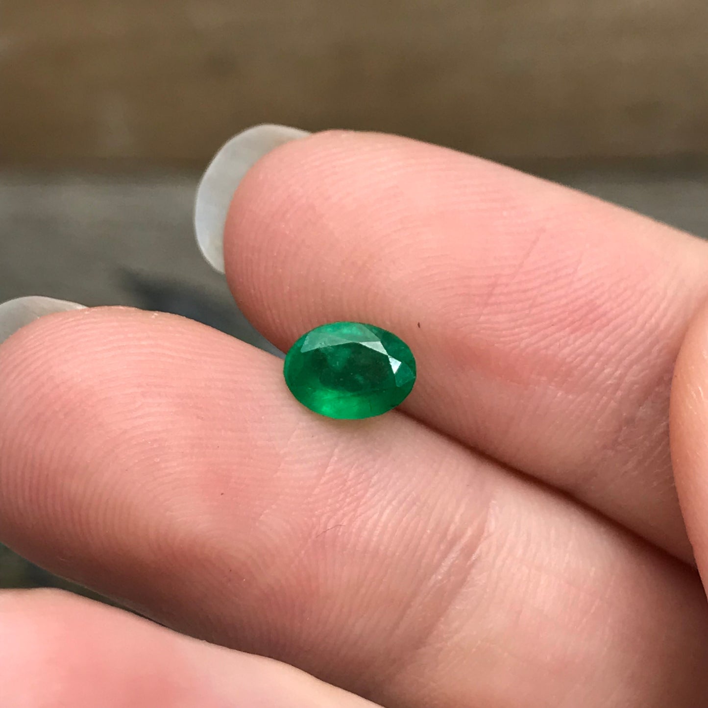 7x5mm Natural Green Emerald 0.75 carat, Oval Cut, Nice Green Emerald, Faceted Loose Gemstone for Jewelry, Medium Green Emerald