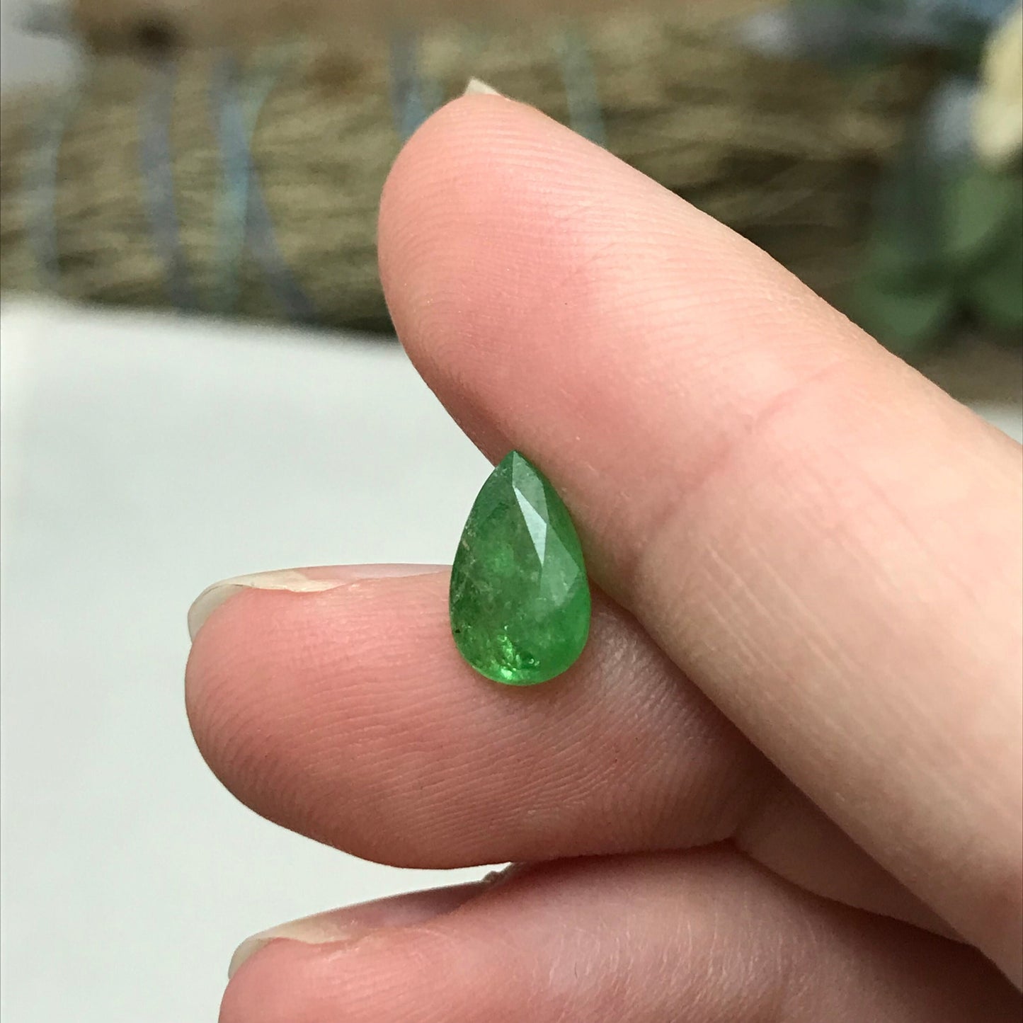 2 Ct Natural Green Tsavorite Garnet 9.5x6mm Pear Cut, 1.96 ct, Faceted Loose Unmounted Gemstone for Jewelry, Emerald look a like.