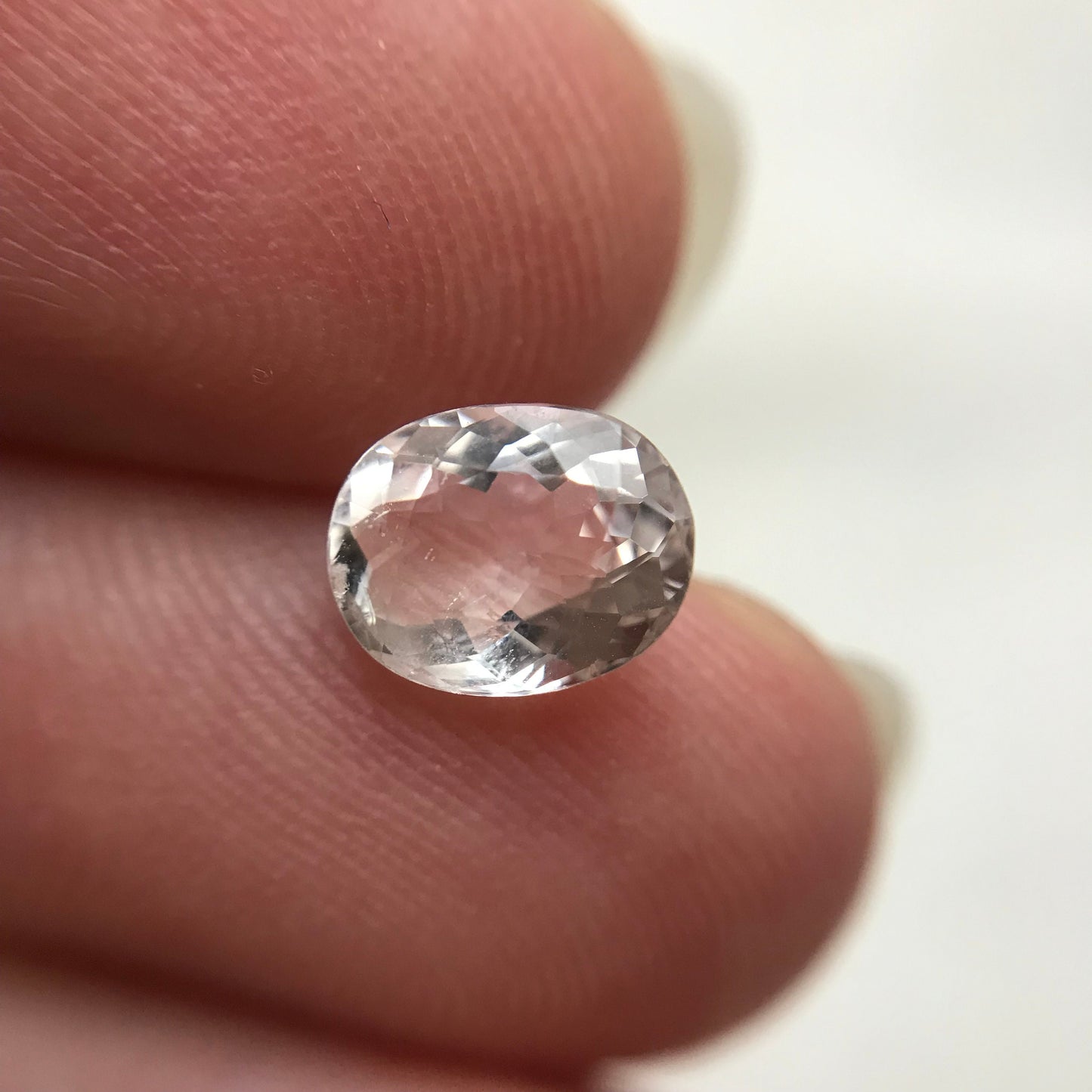 1 carat Morganite 7.5x6 Oval Cut Peach Morganite, Faceted Gem Loose Gemstone, Unmounted Stone