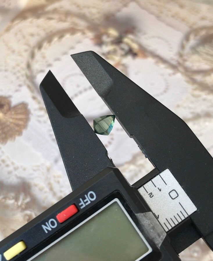 Natural Green Blue Sapphire 1.26 carat 7x5.6x4 mm Genuine Loose Unmounted Faceted Gemstone Sapphire - Unique Cut - One of a kind