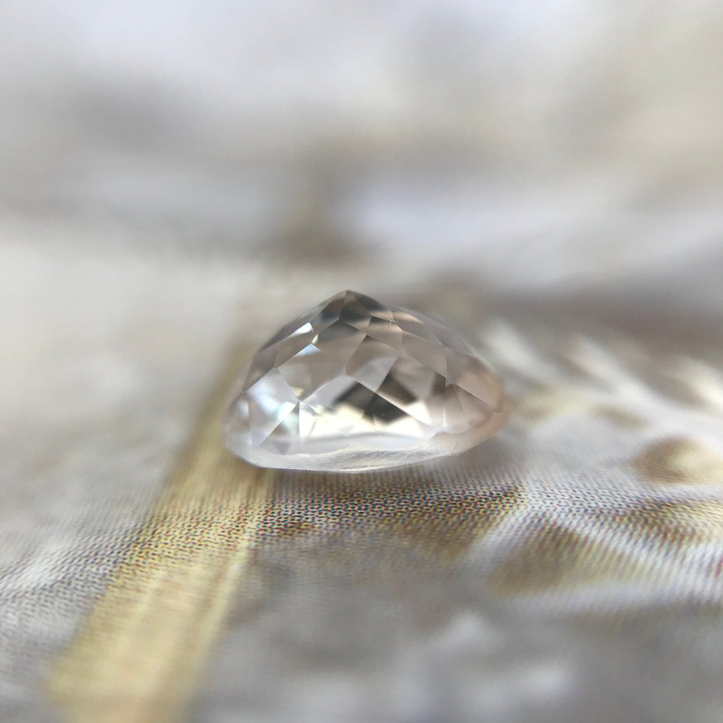 Light Peachy Pink Morganite 1.38 Carat 8x6 mm Oval Cut Morganite, Faceted Loose Beryl Unmounted Gemstone for Jewelry