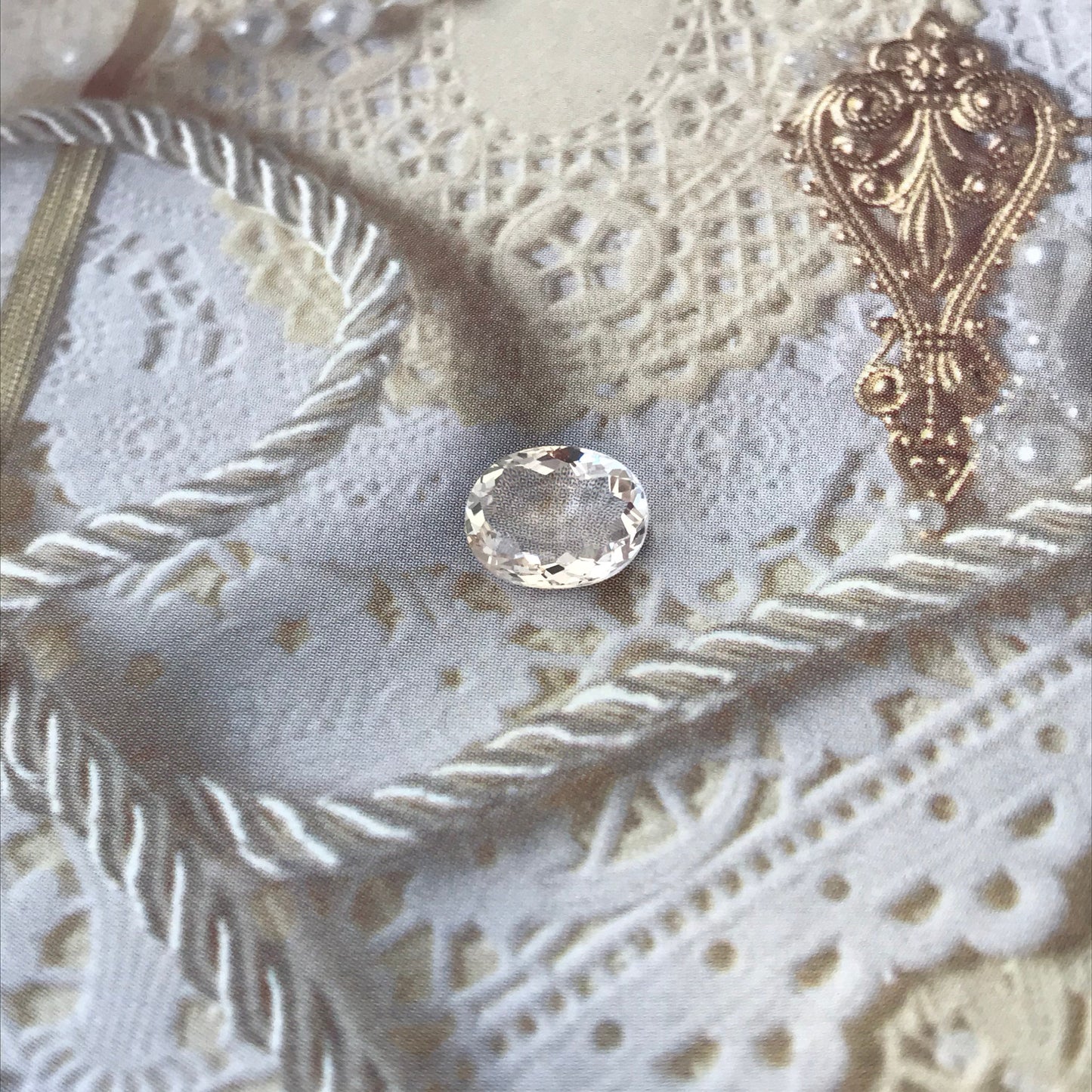 9x7mm Peachy Pink Morganite 1.61 Carat Oval Cut Peach Beryl For Engagement Ring Faceted Gem Loose Gemstone Unmounted Stone