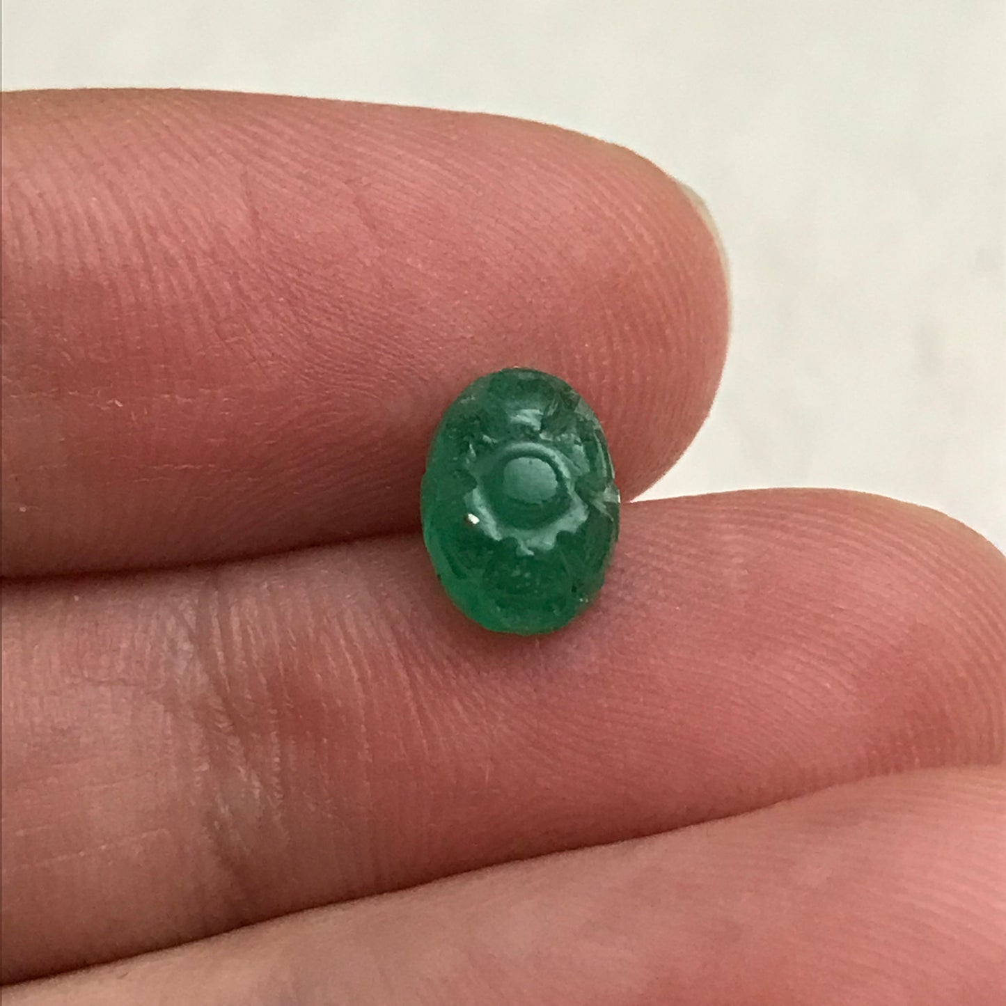 8x6mm Natural Emerald Oval Flower Carving 1.53 carat Precious Gemstone Loose Cabochon Emerald, Unique Carved Emerald