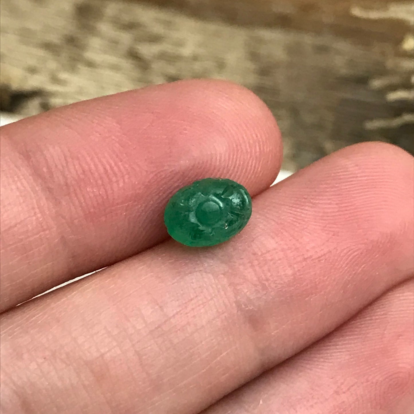 8x6mm Natural Emerald Oval Flower Carving 1.53 carat Precious Gemstone Loose Cabochon Emerald, Unique Carved Emerald