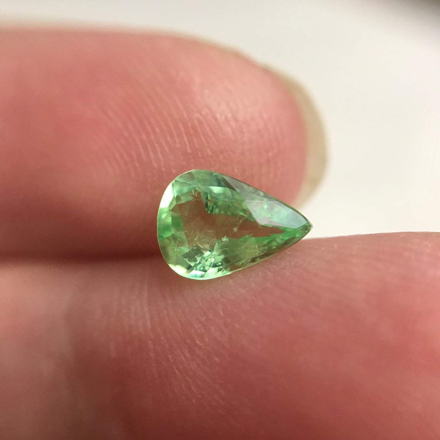 1 Ct Natural Mint Green Tsavorite Garnet 7.8x5.6mm Pear Cut, Wholesale Faceted Loose Gemstone for Jewelry, Emerald look a like.