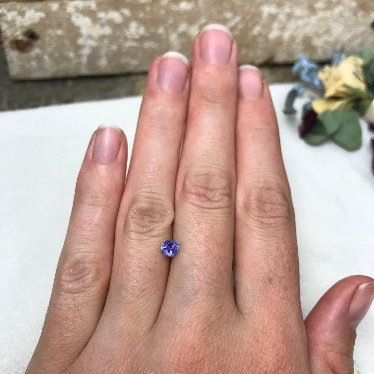Natural Violet Blue Tanzanite 0.53 Carat 4.5mm Round Cut, Faceted Loose Unmounted Gemstone