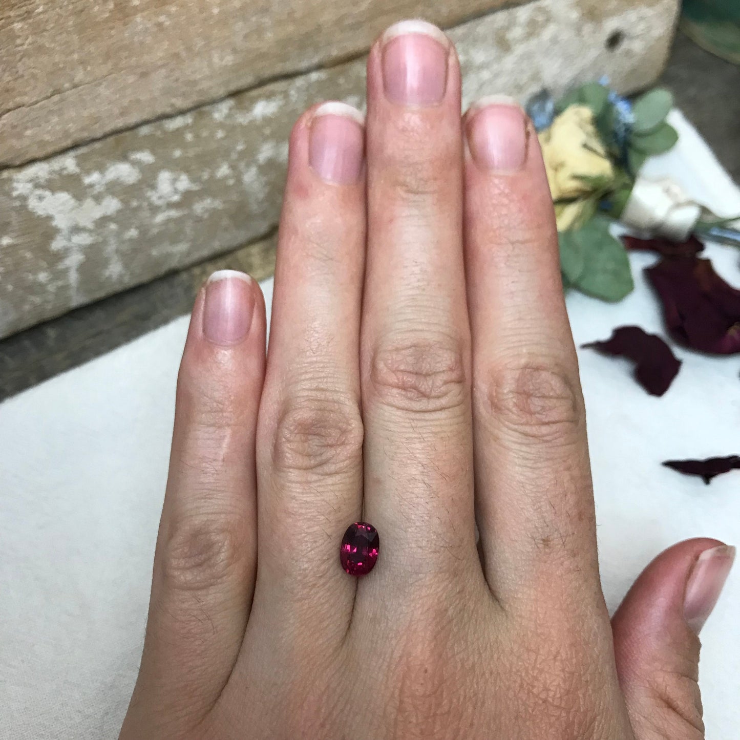 Purplish Pink Rhodolite Garnet 1.44 carat 7.3 x 5.3 mm Oval Cut, Faceted Loose Unmounted Gemstone, Raspberry Garnet