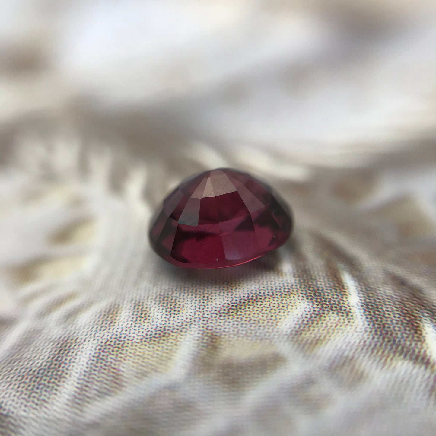 Natural Rhodolite Garnet, 1.23 carat, 6.5 x 5.5 mm Purplish Pink Garnet, Faceted Oval Cut Raspberry Garnet Gem, Pink Garnet