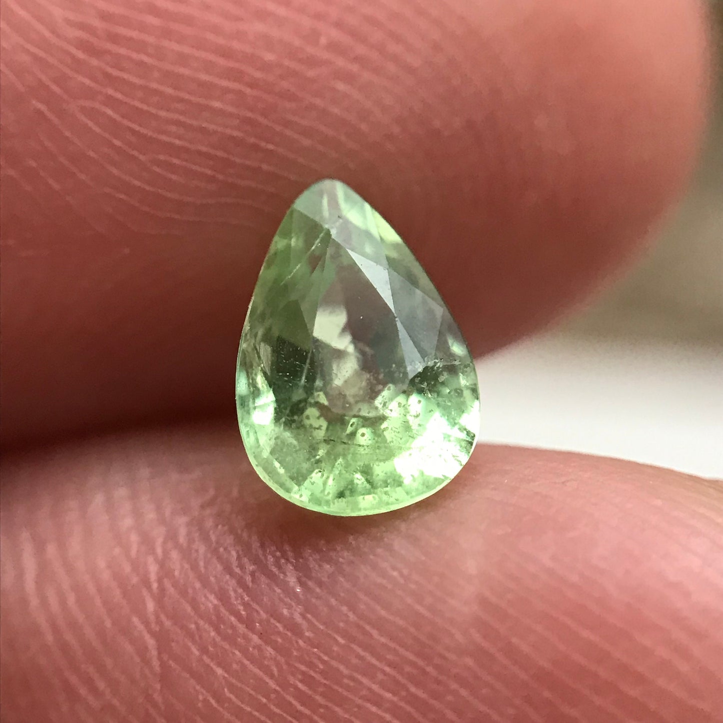 7x5mm Natural Pastel Green Tsavorite Garnet 0.98 carat, Pear Cut, Wholesale Faceted Loose Gemstone for Jewelry, Mint Green, 1 Ct