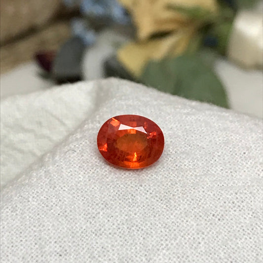 2 Carat Reddish Orange Sapphire 8.3x6.7mm Oval Cut, Beryllium Treated, Faceted Loose Unmounted Gemstone