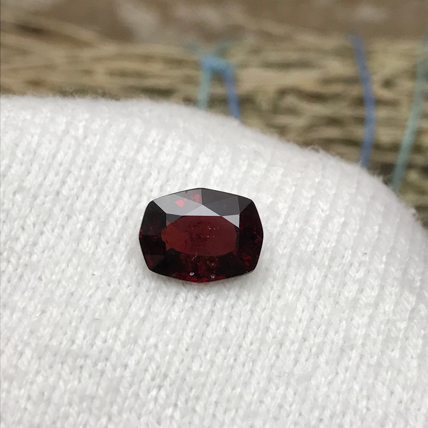 Natural Deep Red Garnet, 3.52 carat, 10.4x8mm Oval Cut, Included Faceted Loose Gemstone, 10.5x8mm