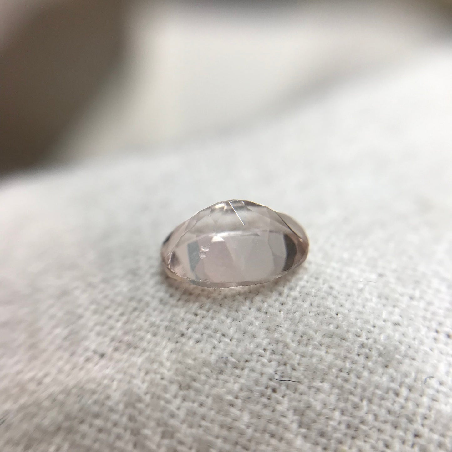 Peachy Pink Morganite 0.70 Carat 7x5mm Oval Cut, Faceted Loose Gemstone