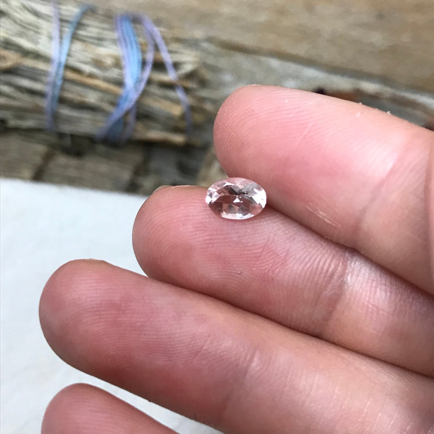 Peachy Pink Morganite 0.70 Carat 7x5mm Oval Cut, Faceted Loose Gemstone