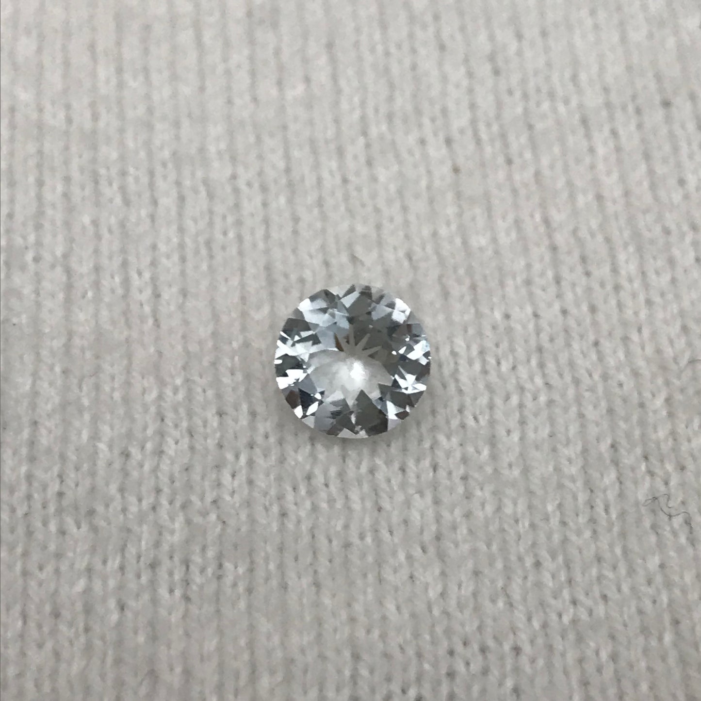 8mm Natural Light Aquamarine Round 1.35 carats, Loose Gemstone Unmounted Birthstone, Faceted Gem, 7.8mm