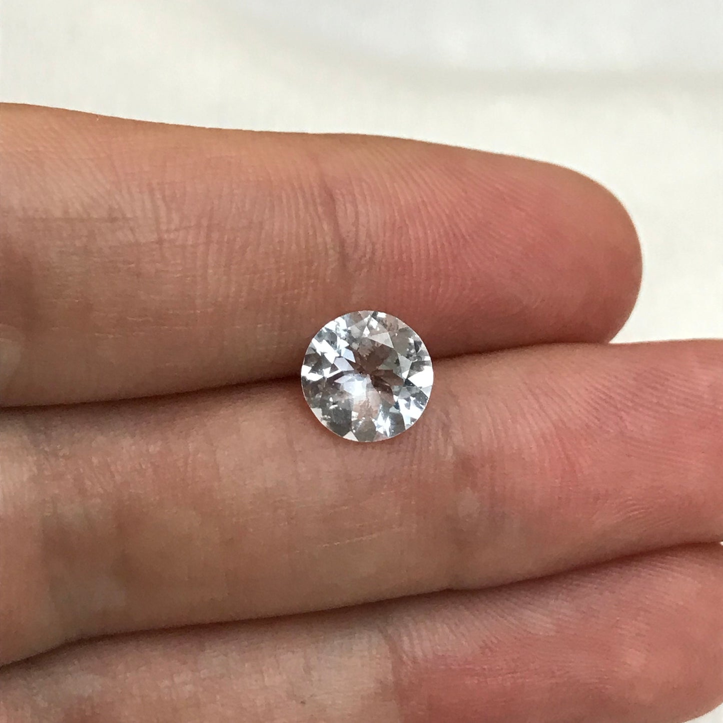 8mm Natural Light Aquamarine Round 1.35 carats, Loose Gemstone Unmounted Birthstone, Faceted Gem, 7.8mm