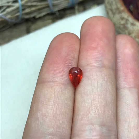 1 ct Natural Orange Sapphire 7.8x5.3mm Pear Cut Faceted Gem Loose Silky Sapphire, Orange Gemstone Earth Mined Beryllium Treated - BE TREATED