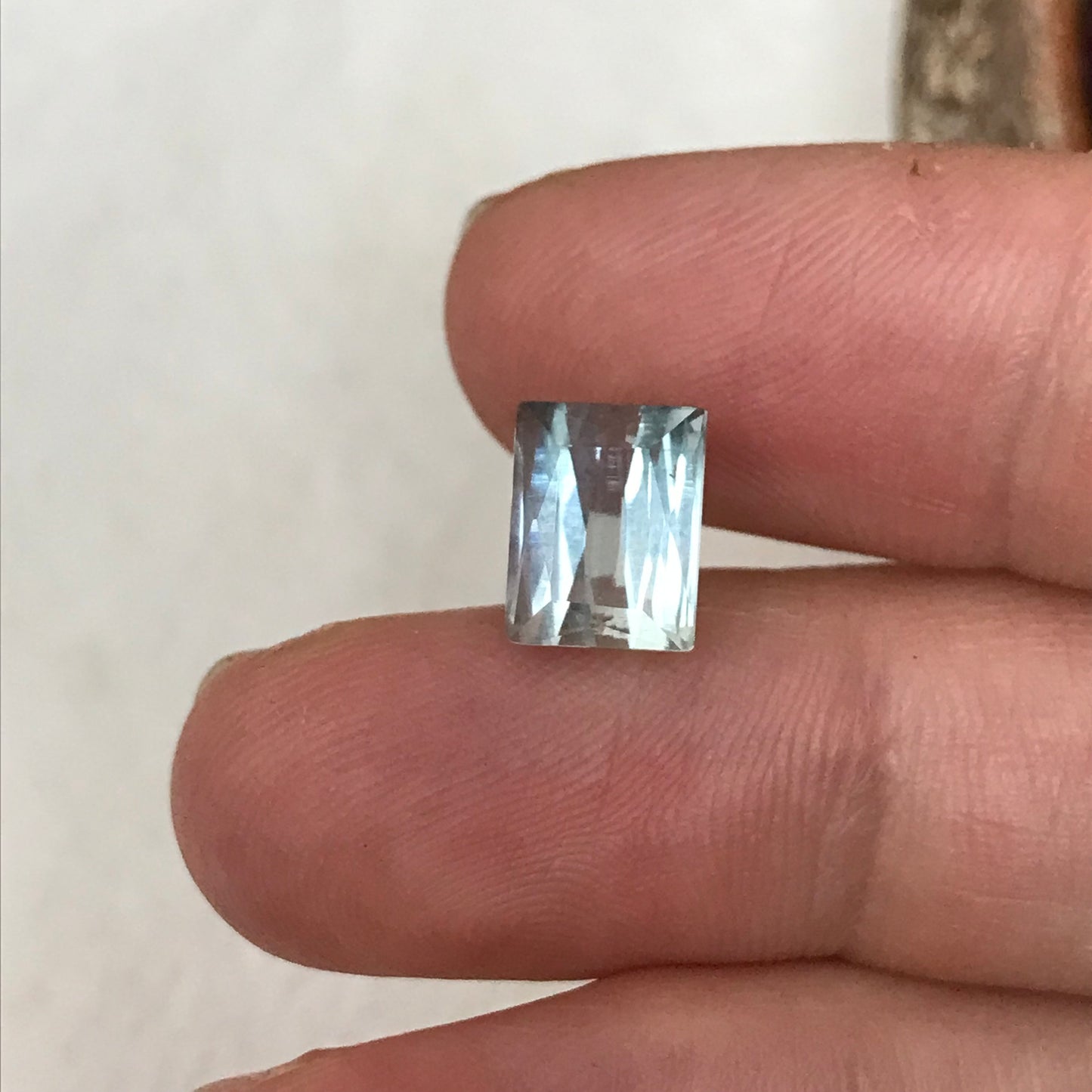 9x7mm Aquamarine 2.56 carat, Rectangle Baguette Cut Natural Aquamarine, Faceted Loose Gem, FlowingGems