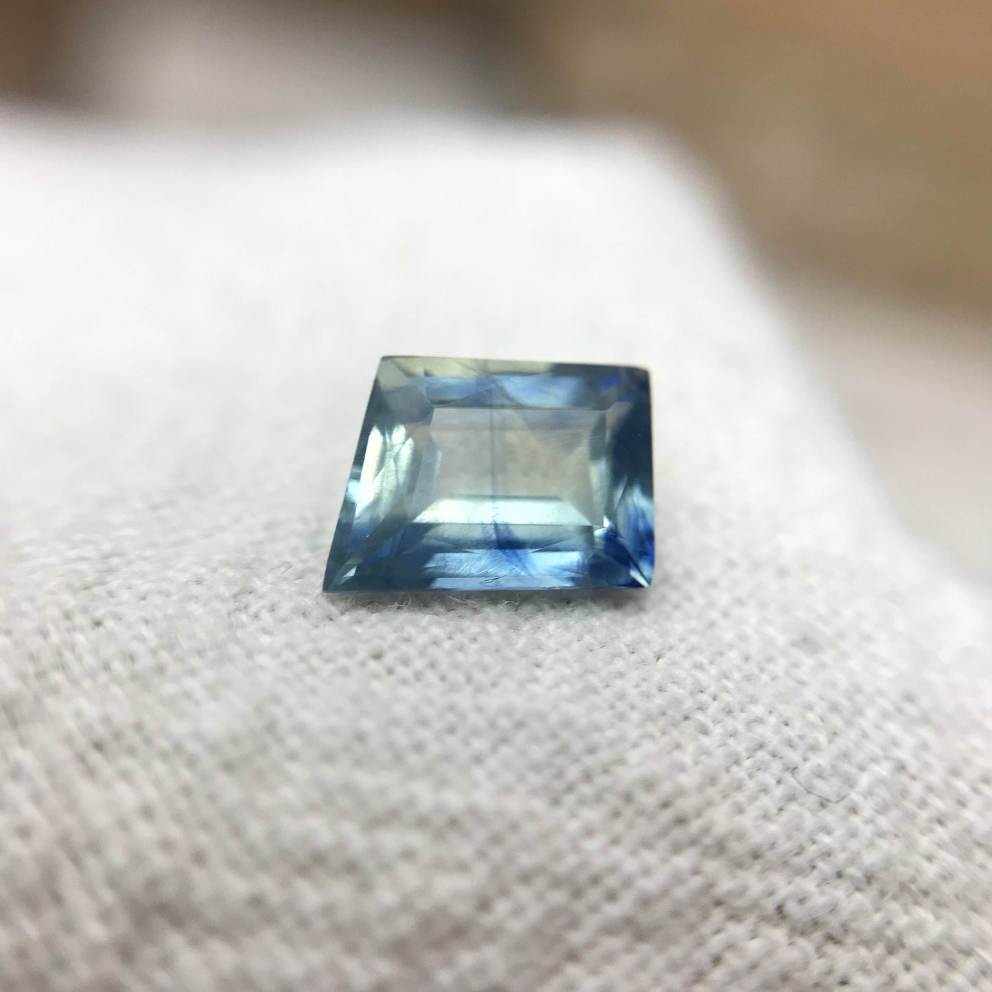 7x5mm Natural Light Blue Whistle Cut Sapphire 1.20 carat Loose Faceted Gemstone Bi-Color Light/Medium Blue Sapphire