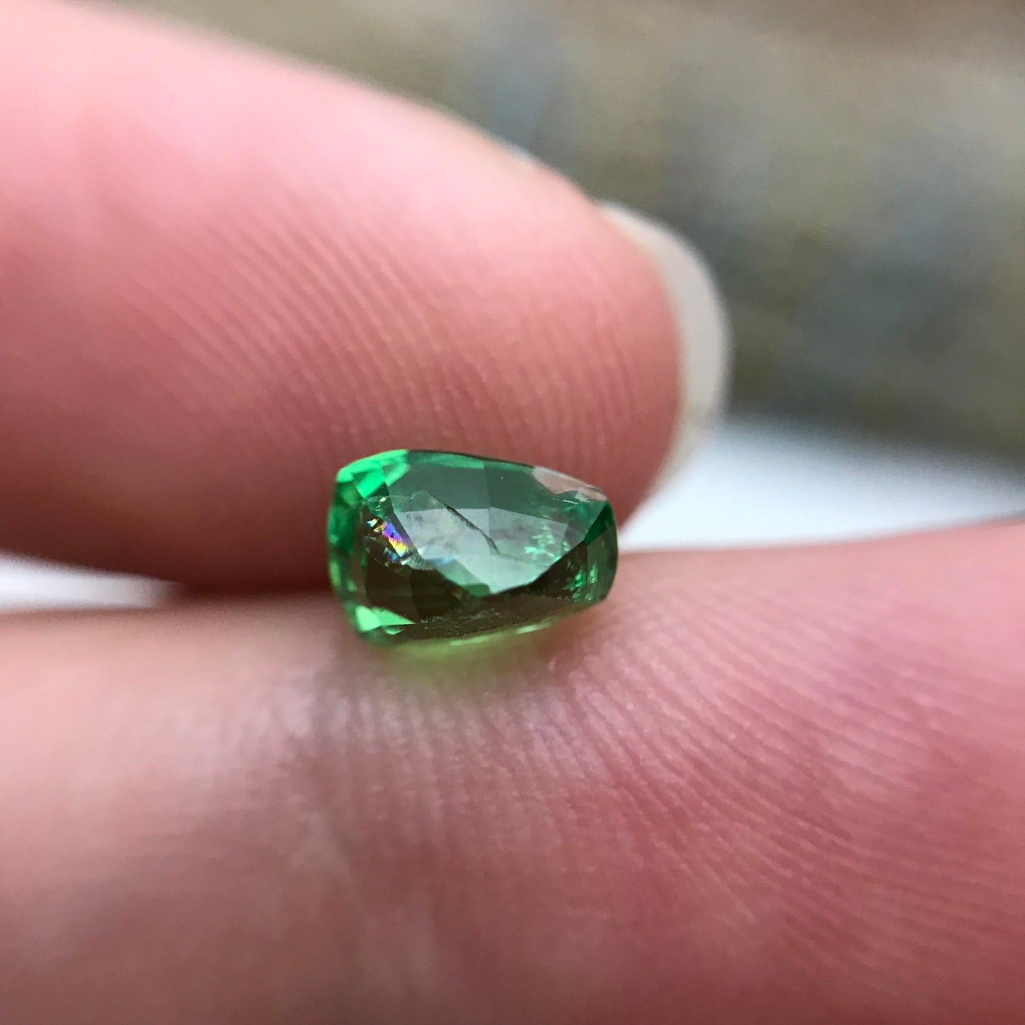 Natural Green Tsavorite Garnet 1 carat, 6.7x4.7mm Faceted Keystone Cushion Gemstone, Cushioned Trapezoid  Loose, Green Garnet
