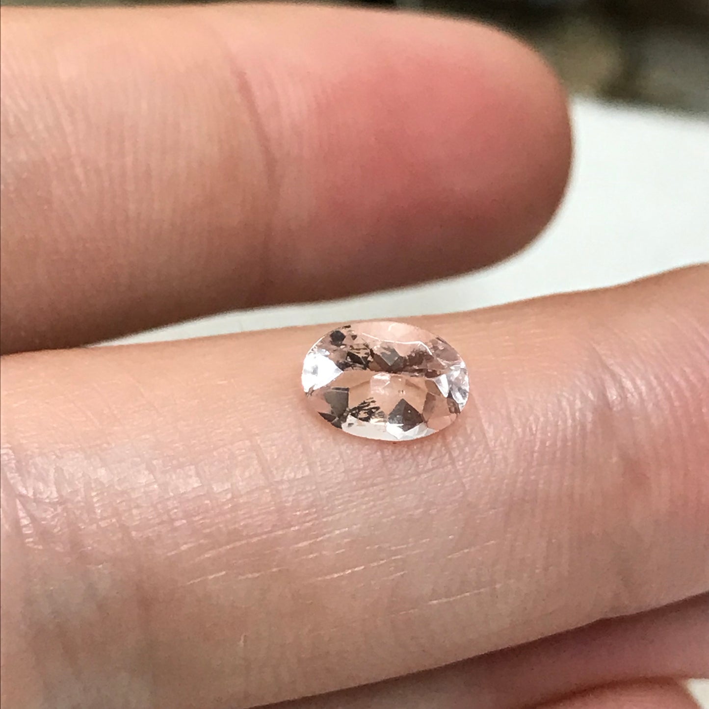 Peachy Pink Morganite 0.70 Carat 7x5mm Oval Cut, Faceted Loose Gemstone
