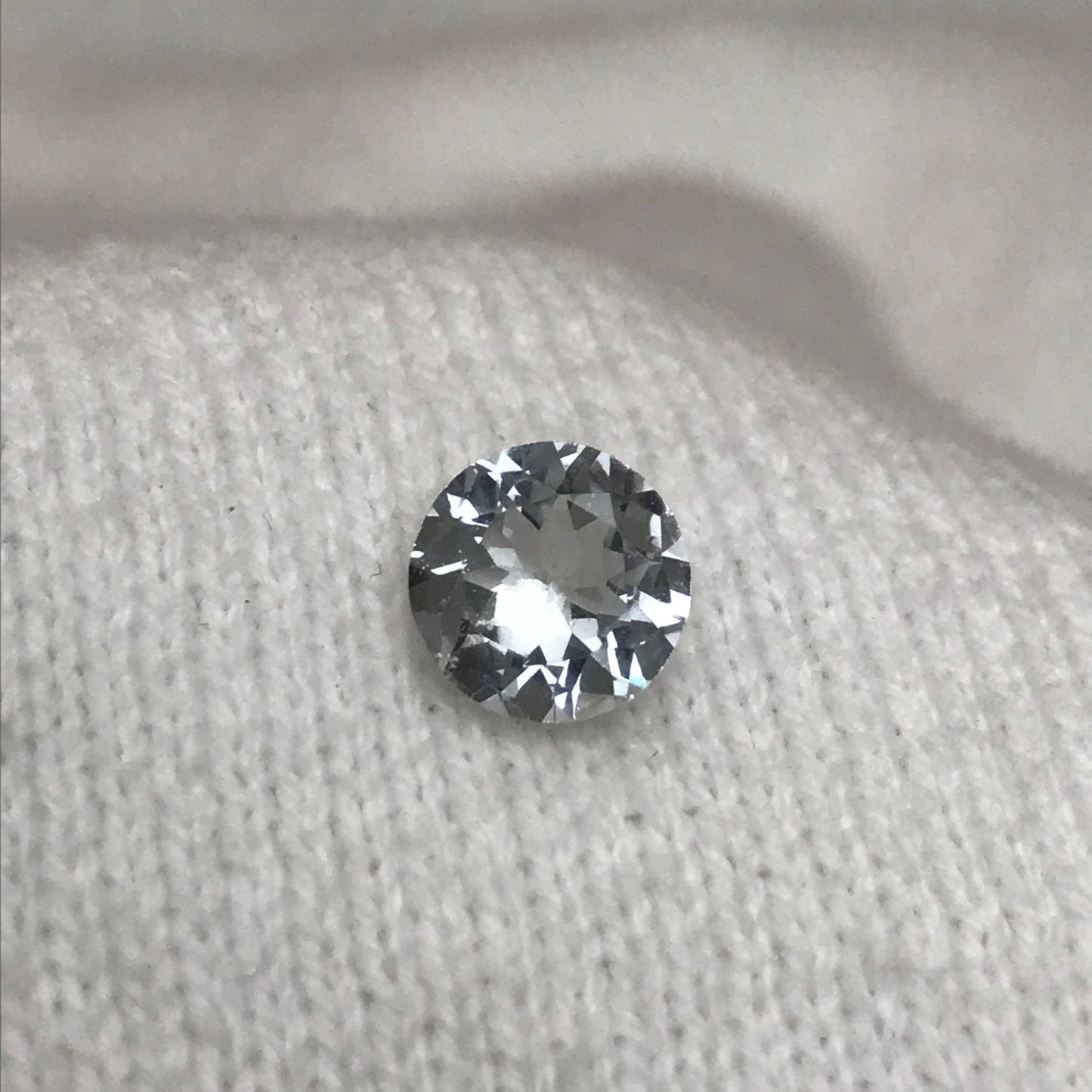 8mm Natural Light Aquamarine Round 1.35 carats, Loose Gemstone Unmounted Birthstone, Faceted Gem, 7.8mm