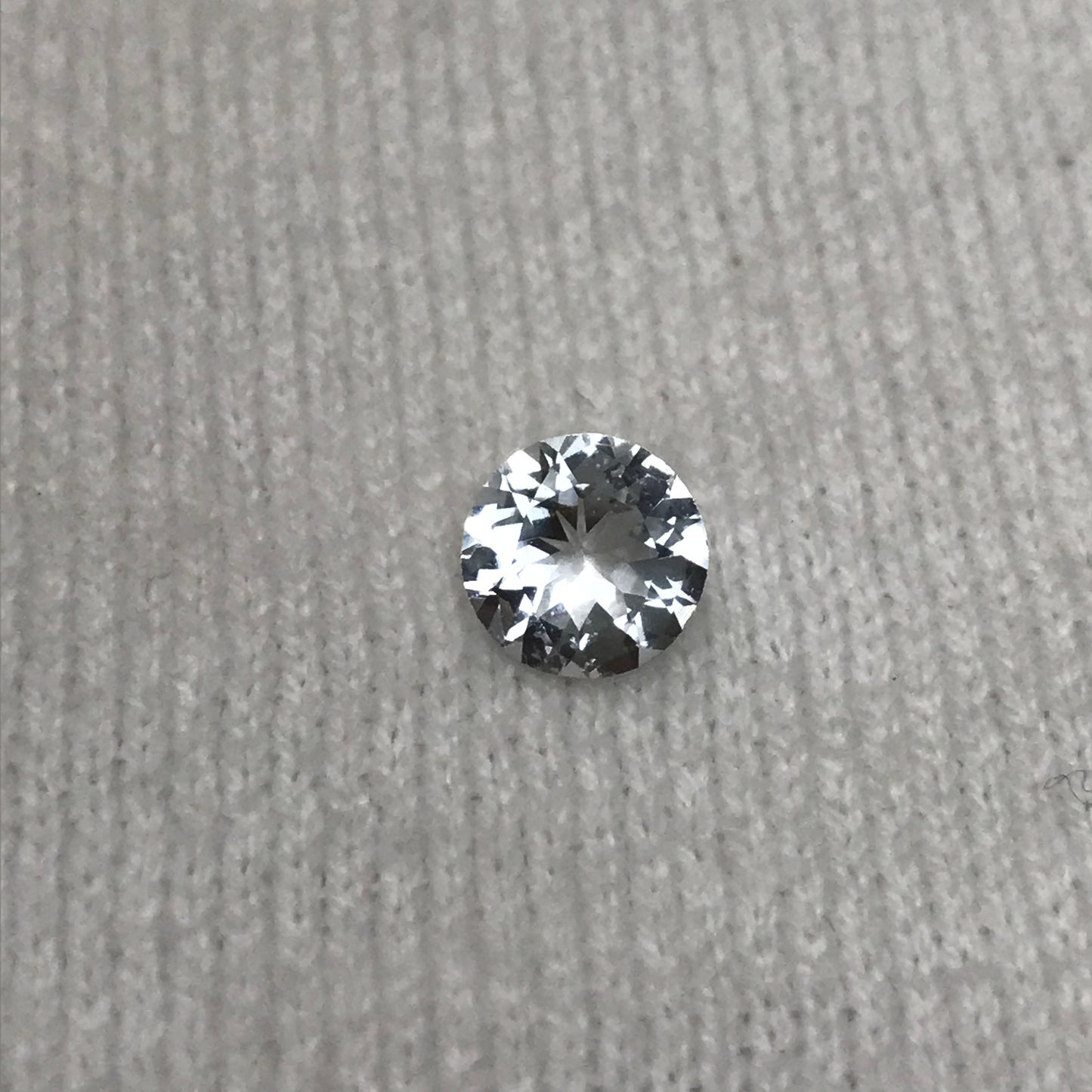 8mm Natural Light Aquamarine Round 1.35 carats, Loose Gemstone Unmounted Birthstone, Faceted Gem, 7.8mm