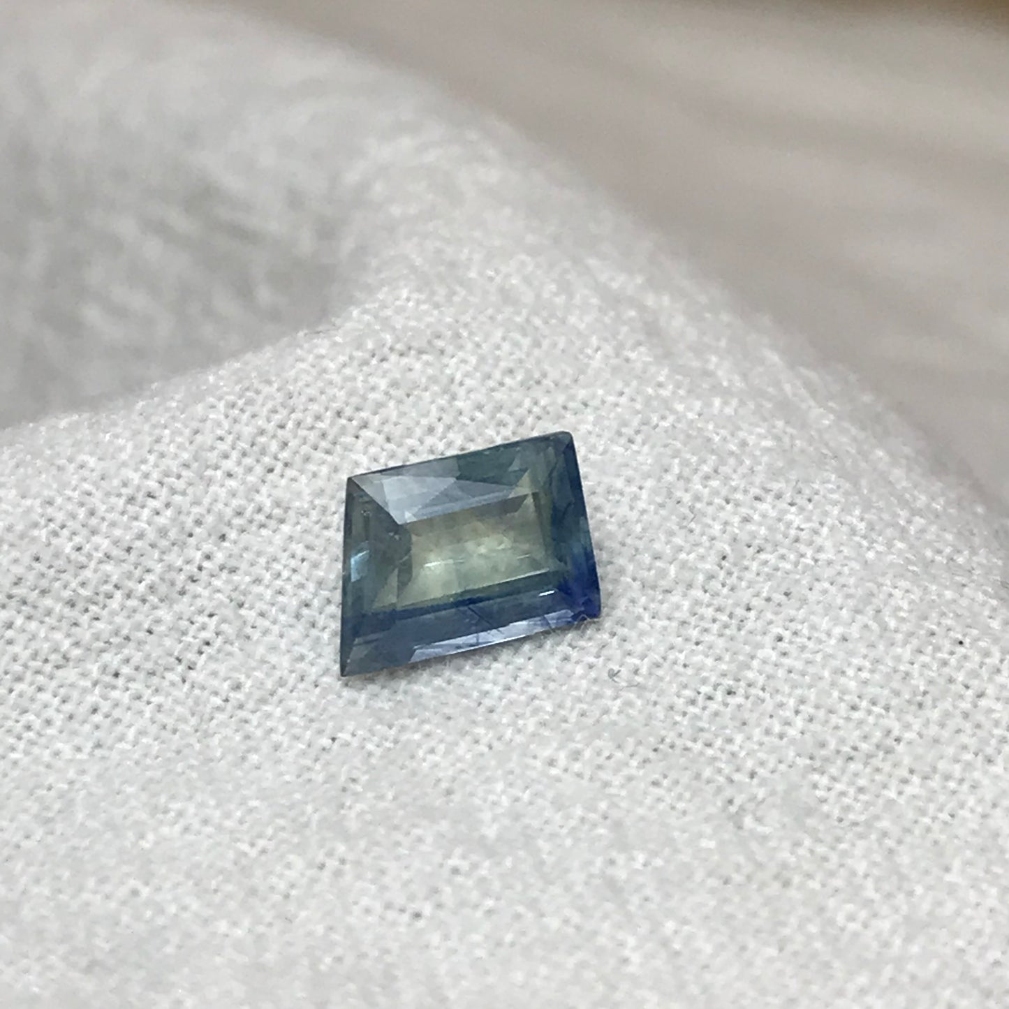 7x5mm Natural Light Blue Whistle Cut Sapphire 1.20 carat Loose Faceted Gemstone Bi-Color Light/Medium Blue Sapphire