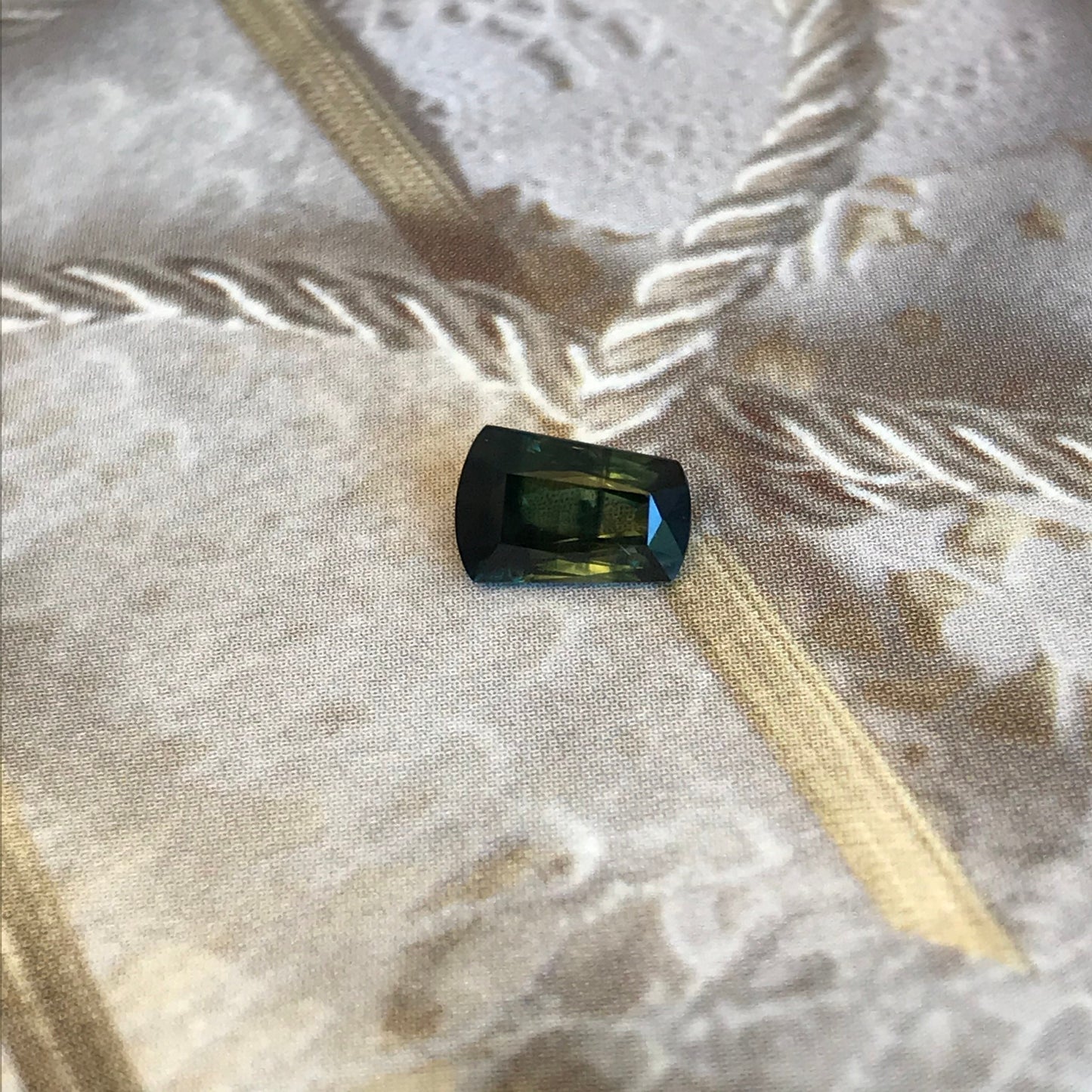 1.34 ct Natural Green Fancy Cut Sapphire 7.6x5mm Trapezoid cut Genuine Loose Unmounted Faceted Gemstone Bluish Green Sapphire