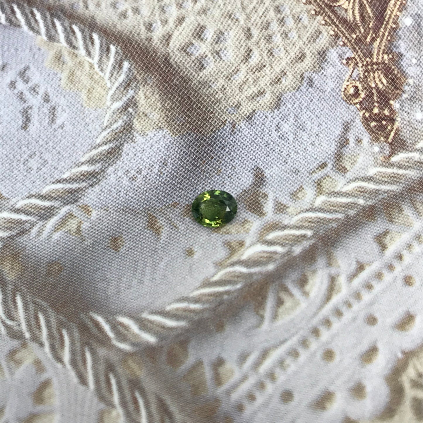 Natural Green Sapphire 5x4mm Oval Cut 0.41 carat Corundum Faceted Loose Unmounted Gemstone Earth Mined Genuine Stone Yellowish Green