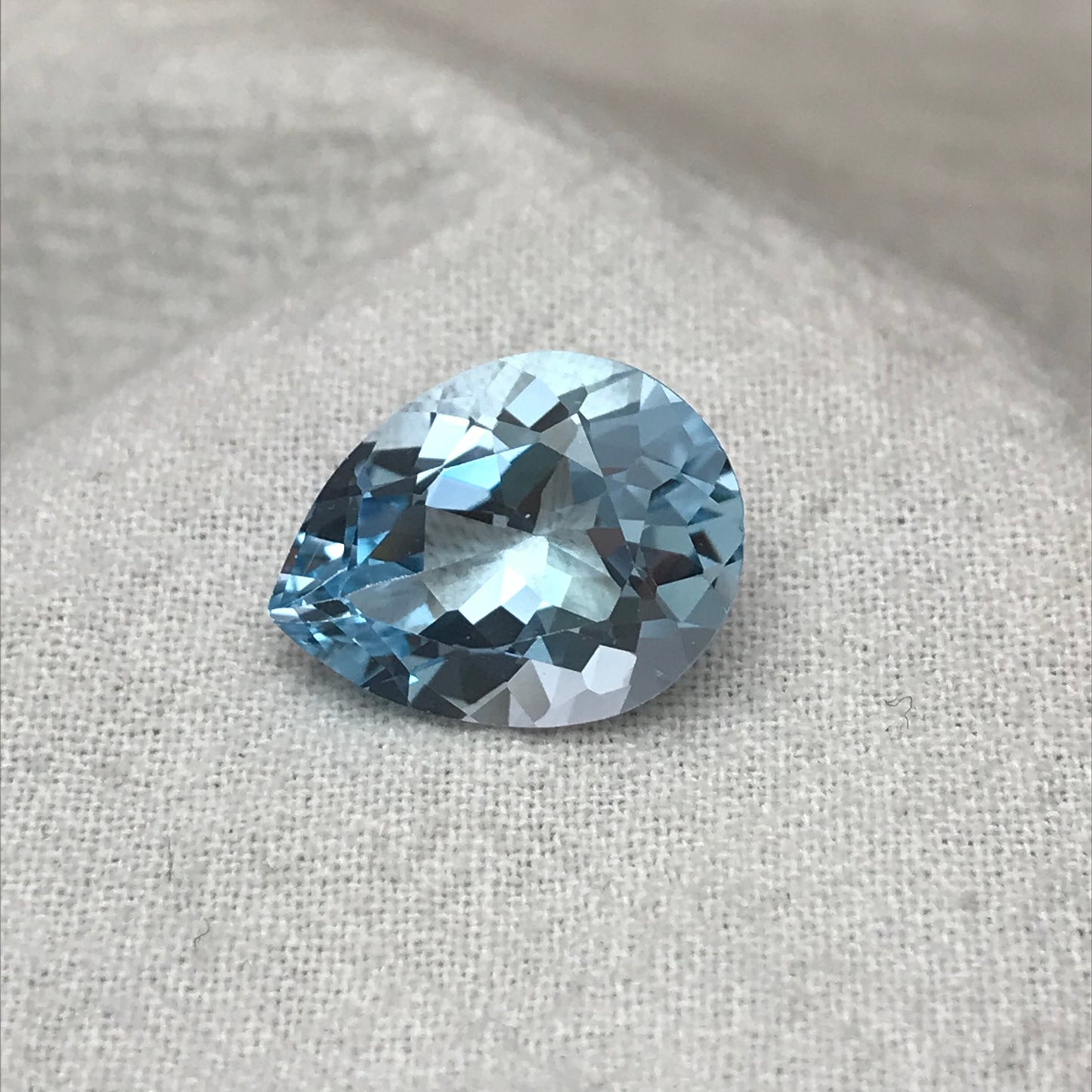 16x12mm Light Blue Topaz Pear Cut, 9 carat Loose Faceted Gem, Real Topaz , US Seller, Gems for jewelry