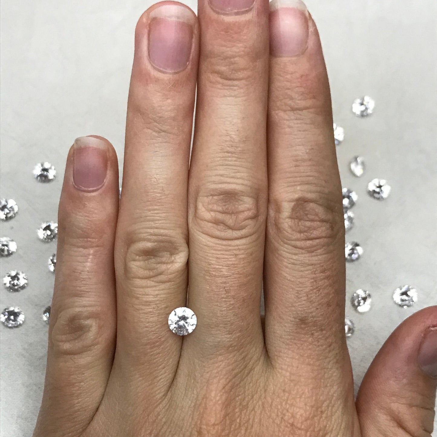 One- 6mm Round Cubic Zirconia 1.08-1.72 carat Clear Colorless CZ, Inexpensive Diamond Simulant, Faceted Loose Gemstone for Jewelry Setting