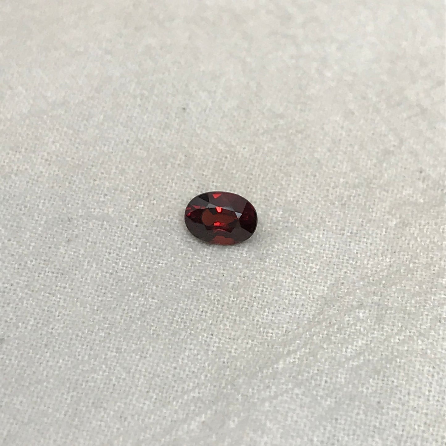 Natural Pyrope Garnet,0.91 Carat, 6.6x4.7mm Oval cut Deep Red Garnet, Faceted Oval Cut Red Garnet, Near 6.5x4.5mm