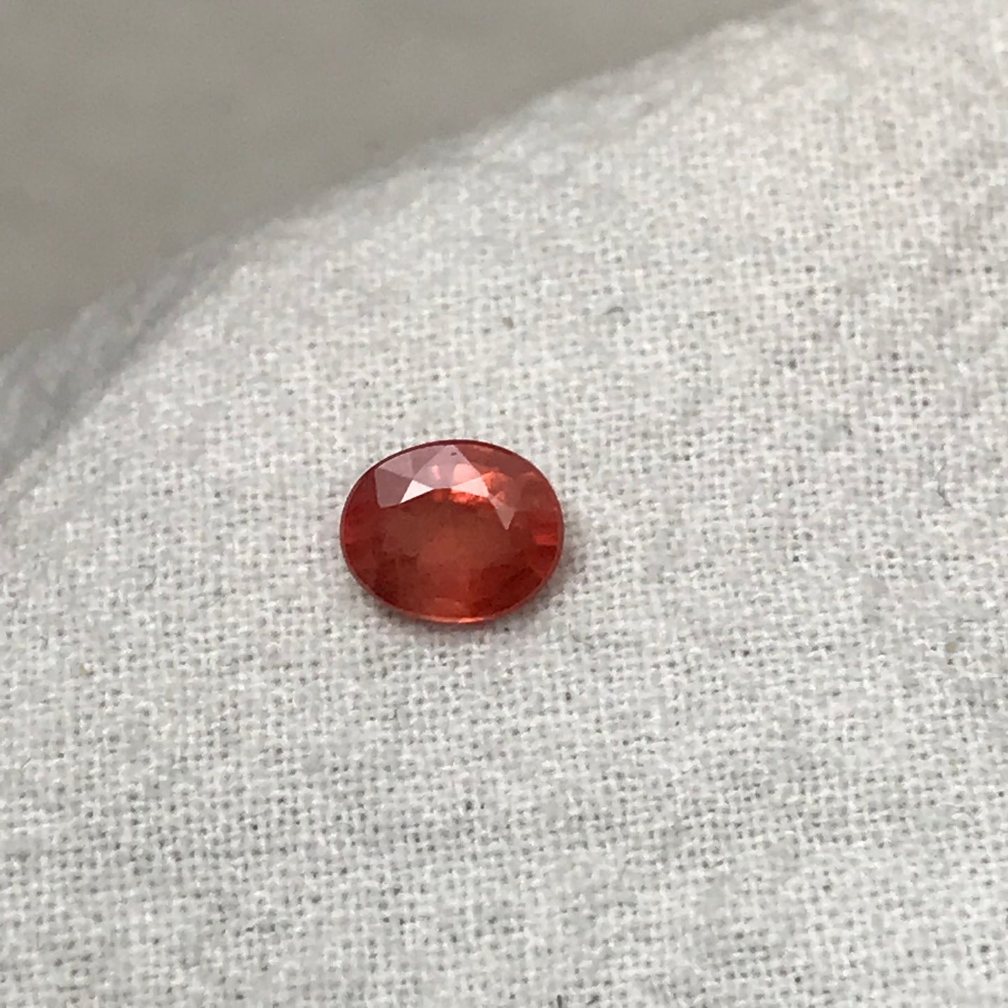 0.92 Ct Natural Milky Orange Sapphire 6.5x5.3mm Oval Cut Beryllium Treated Sapphire, BE Sapphire, Silky Loose Gemstone