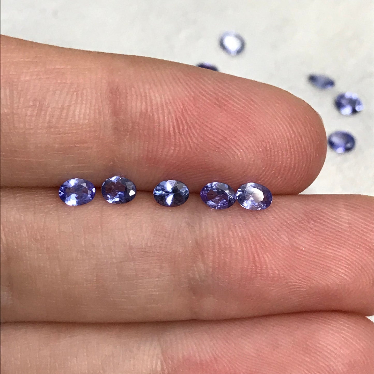 One 4x3mm Violet Tanzanite 0.14-0.22 carat Oval Cut, Faceted Loose Gemstone, Natural Tanzanite, Zoisite