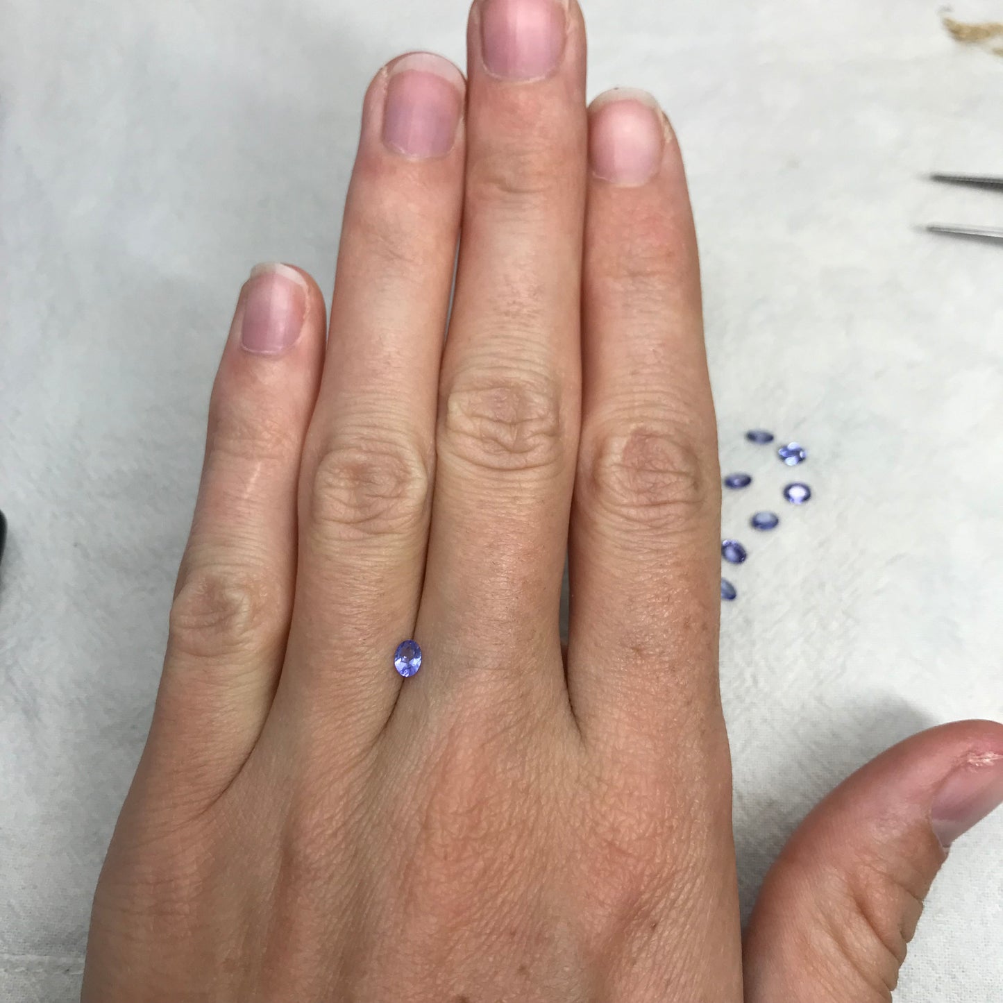 One 4x3mm Violet Tanzanite 0.14-0.22 carat Oval Cut, Faceted Loose Gemstone, Natural Tanzanite, Zoisite