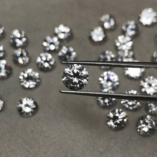 One- 6mm Round Cubic Zirconia 1.08-1.72 carat Clear Colorless CZ, Inexpensive Diamond Simulant, Faceted Loose Gemstone for Jewelry Setting