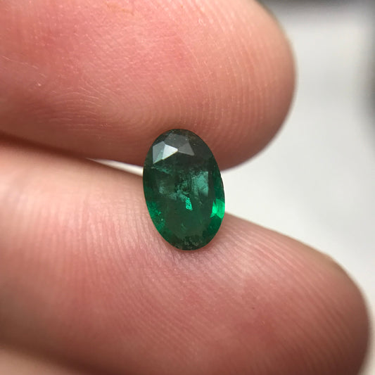 8x5mm Natural Green Emerald 0.78 carat, Oval Cut, Nice Green Emerald, Faceted Loose Gemstone, Rich Green