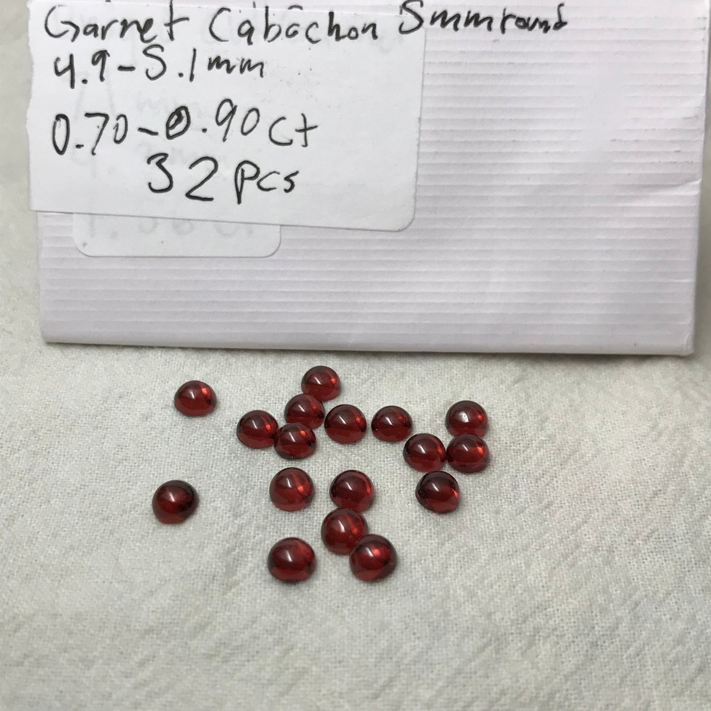 One 5mm Round Garnet Faceted Loose Stone, Cabochon Garnets, Red Flowing Gems Approx 0.70-90 ct Garnet