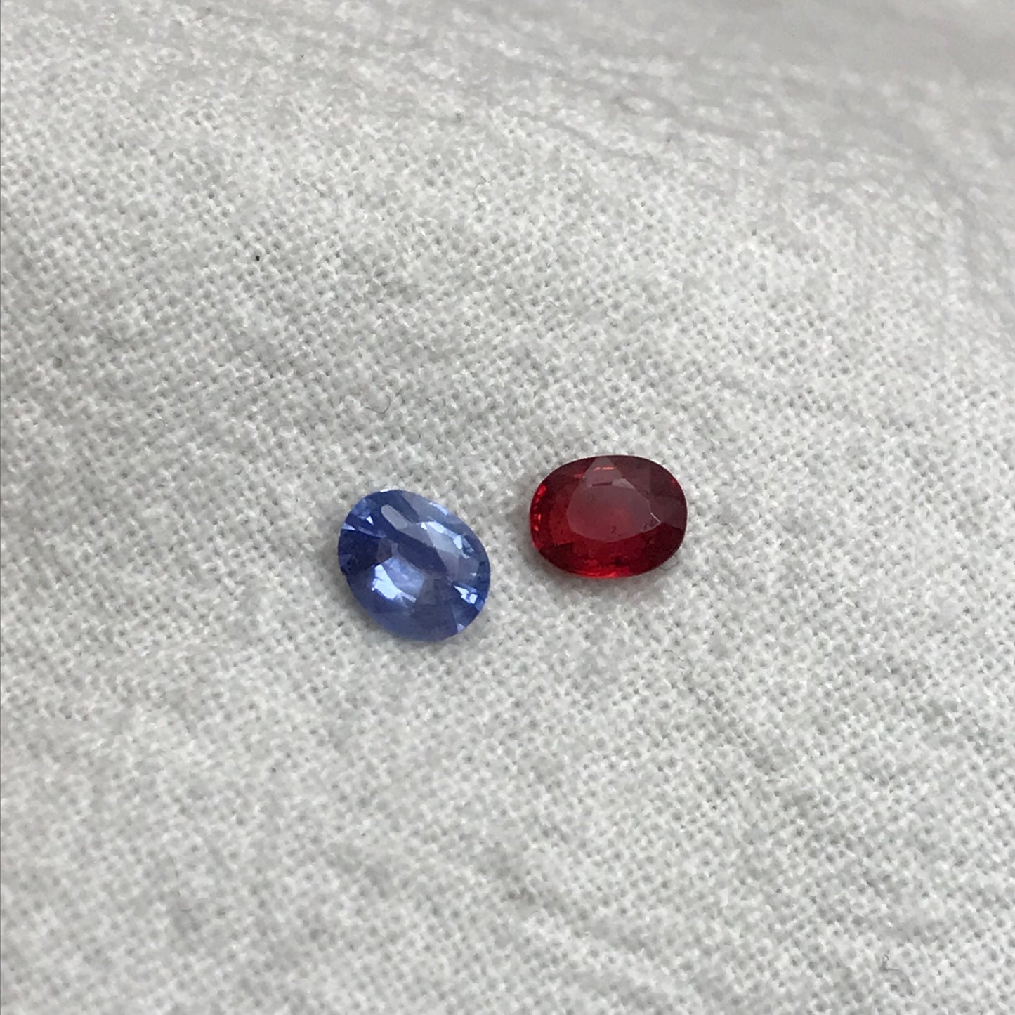 2 Sapphires, Blue and Red Orangish Sapphire 0.70 TCW, Color Treated Natural Sapphires, 5x4mm Faceted Loose Colored Sapphires