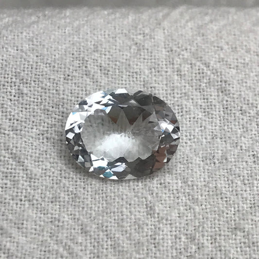 11x9mm Natural Aquamarine 2.54 carat, Oval Cut, Faceted Loose Gemstone, Light Color