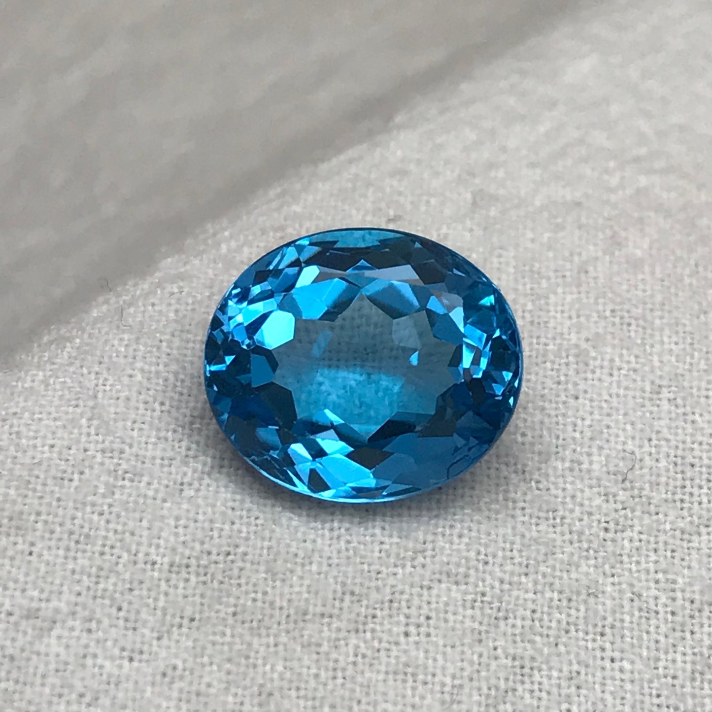 14x12mm Swiss Blue Topaz 11.32 carat, Oval Cut Gem, Loose Reclaimed/Recycled Gemstone, Vivid Blue Topaz, US Seller, December Birthstone
