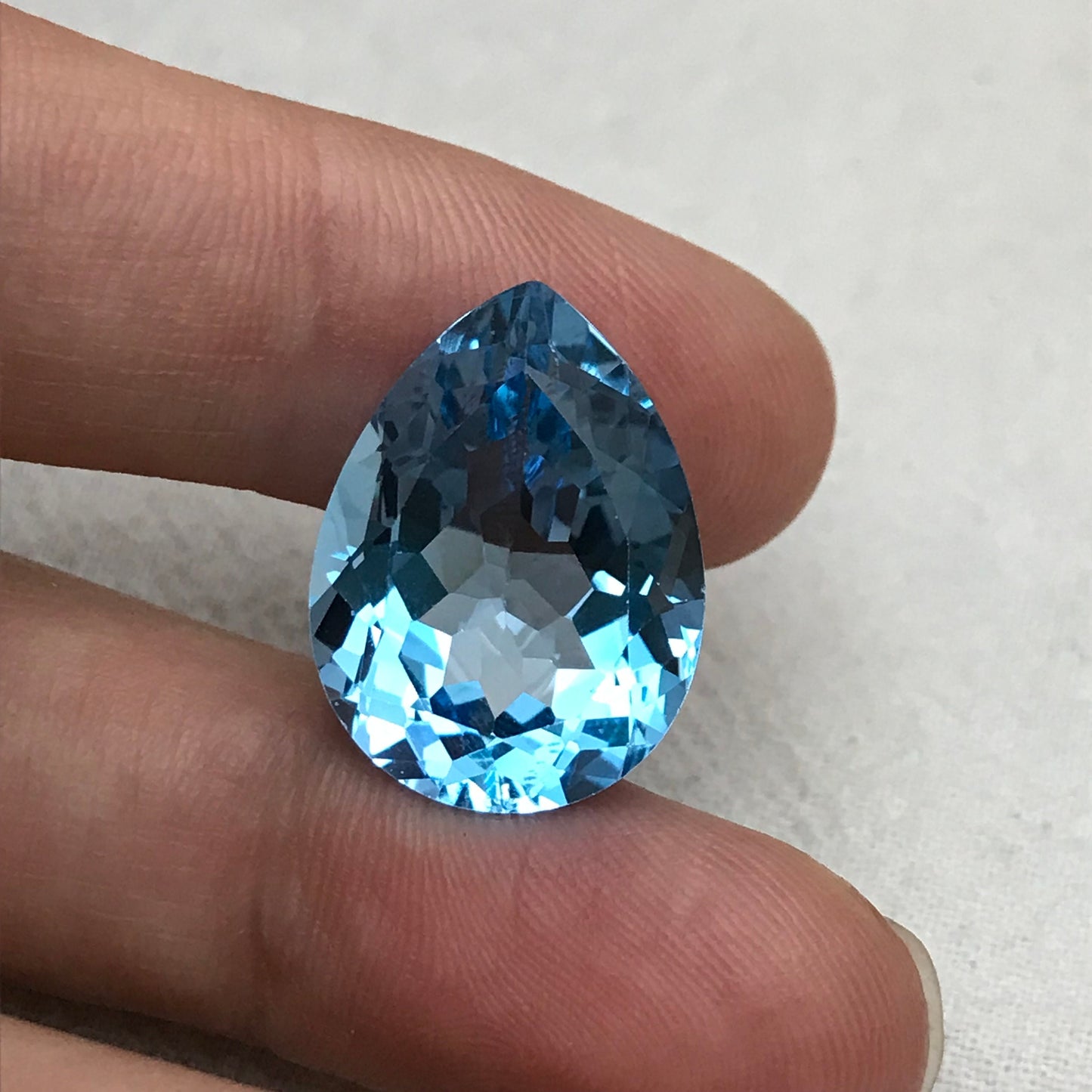 20x15mm Blue Topaz Pear Cut, 20.59 carat Loose Faceted Gem, Natural Topaz, US Seller