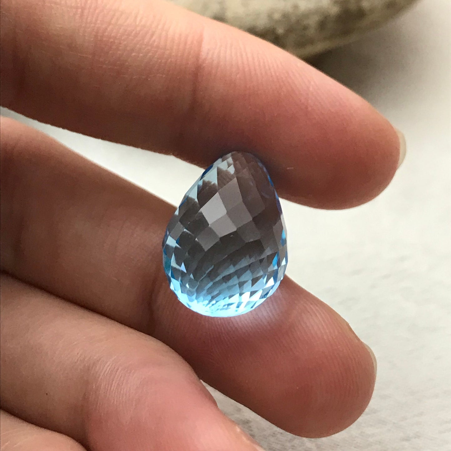 17.7mm Blue Topaz Briolette Cut, 25.34 carat Loose Faceted Gem, Topaz Bead, Undrilled Briolette