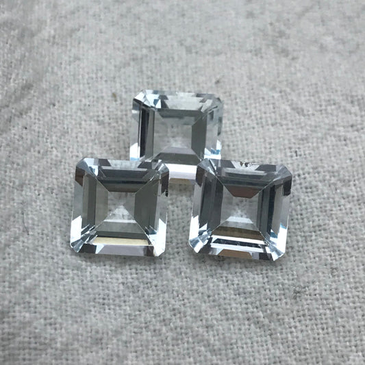 3 Natural Aquamarines 7mm Square, 4.38 Carats Total, Carre cut Loose Faceted Matching Gemstones