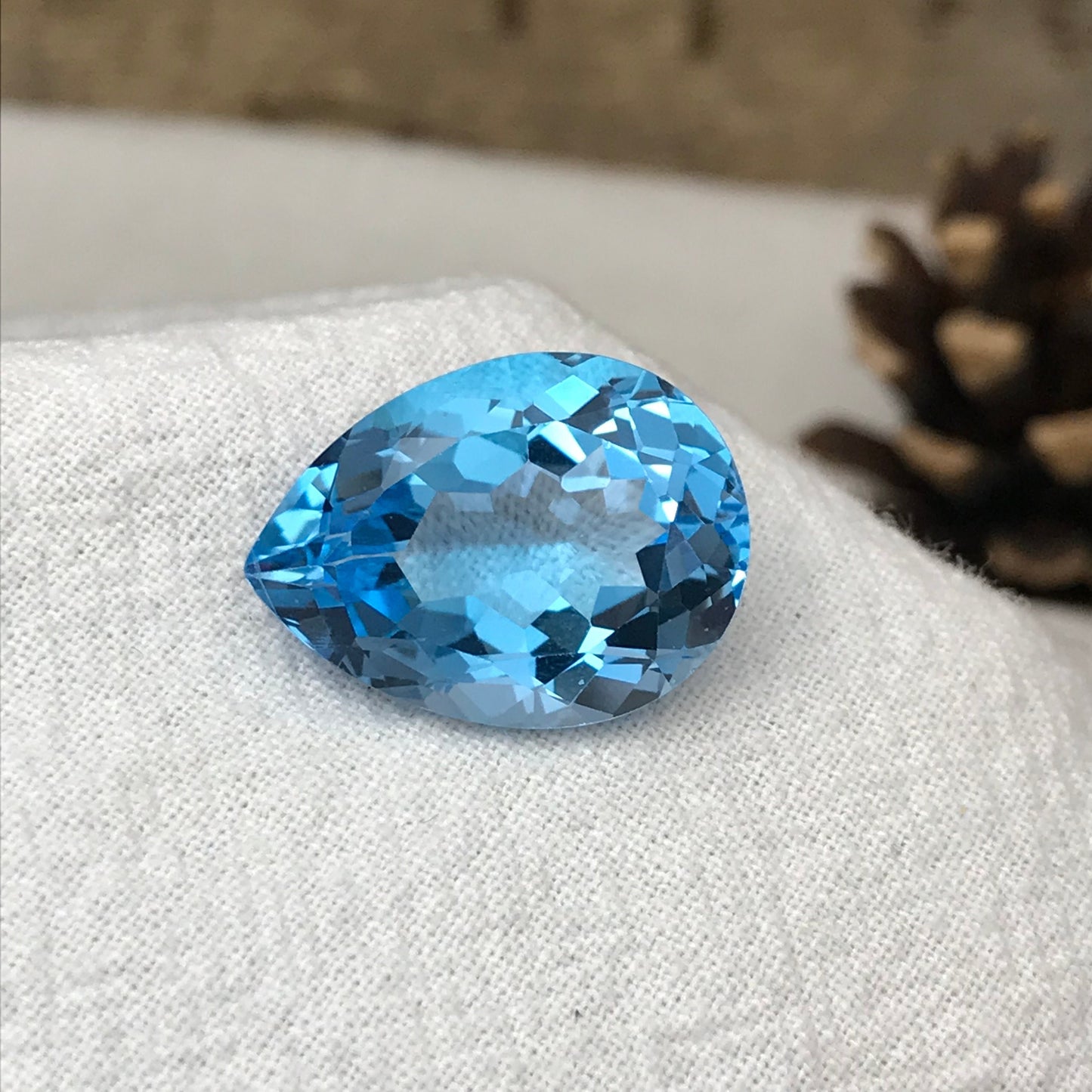 20x15mm Blue Topaz Pear Cut, 20.59 carat Loose Faceted Gem, Natural Topaz, US Seller