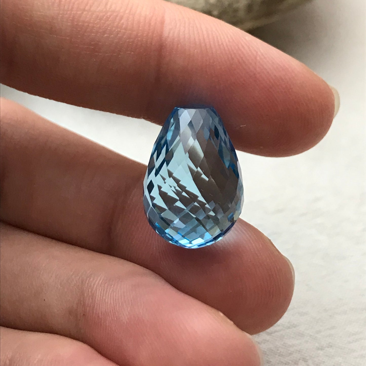 17.7mm Blue Topaz Briolette Cut, 25.34 carat Loose Faceted Gem, Topaz Bead, Undrilled Briolette